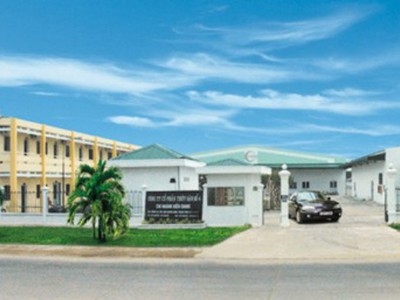 TS4: Một loạt cổ đông nội bộ và người liên quan giao dịch sai thời gian