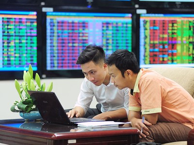 Khả năng VN-Index bứt phá vùng 720 điểm trong tháng 3 là khả thi