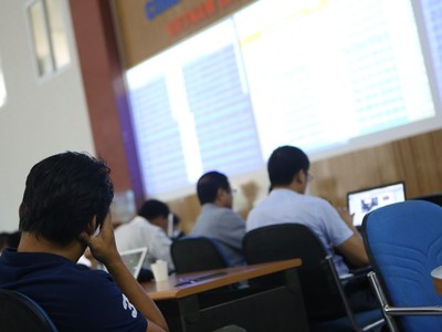 Ai được lợi khi thị trường phản ứng quá đà?