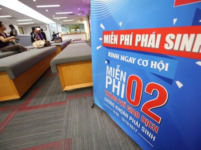 Nâng tỷ lệ ký quỹ lên 13% trên thị trường chứng khoán phái sinh, cơ quan quản lý nói gì?