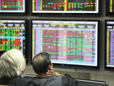 Nỗi niềm nhà đầu tư đặt niềm tin nhầm chỗ (kỳ 3): Khi lãnh đạo "tháo chạy"