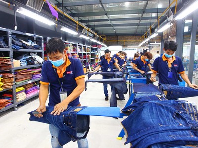 Giá trị tăng thêm khu vực công nghiệp và xây dựng tăng thêm từ 211-555 nghìn tỷ đồng mỗi năm, tương ứng tăng từ 27,6%-36,6% so với số đã công bố (ảnh Lê Toàn)