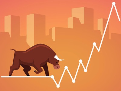 Chờ sóng sau Tết