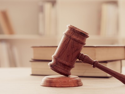 Bất cập quy định về quyền yêu cầu thi hành phán quyết trọng tài