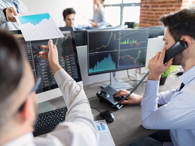 Giao dịch khối ngoại ngày 20/5: Tập trung gom cổ phiếu lớn, khối ngoại trở lại mua ròng hơn 100 tỷ đồng