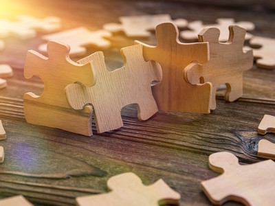 Đẩy mạnh M&A, DGC và VSC chưa bớt khó