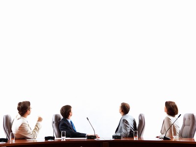 Hai tháng năm 2025, nhiều Chủ tịch HĐQT rời "ghế nóng"