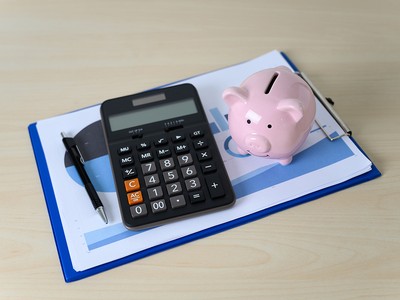 Dòng tiền tìm điểm trũng