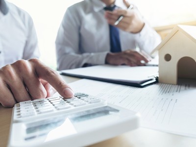 Nhận định thị trường phiên giao dịch chứng khoán ngày 12/1: Ưu tiên nắm giữ và quản trị rủi ro