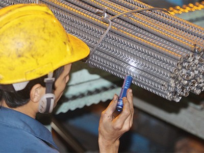 Nhận định thị trường phiên 12/8: Cổ phiếu thép sẽ khó suy giảm