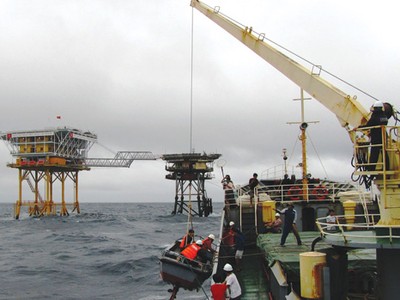 Tết giữa ngàn khơi sóng