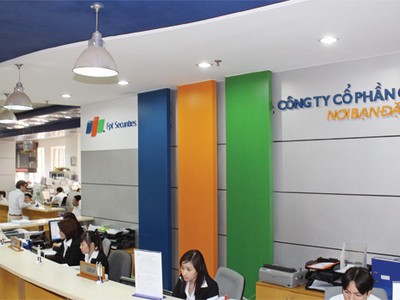 Bức tranh toàn cảnh CTCK năm 2013 - kỳ 1: khập khễnh báo cáo