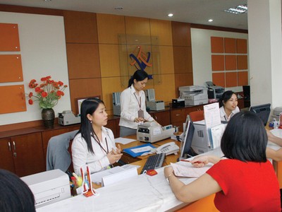 Ngân hàng vừa tinh giản đã có thêm thêm... tân binh