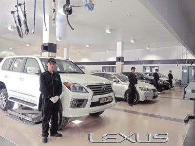 Chăm sóc khách hàng được đặc biệt chú trọng tại Lexus Trung tâm Sài Gòn với các máy móc hiện đại, công nghệ mới nhất