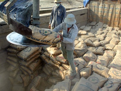 Nhu cầu tiêu thụ xi măng năm 2014 ước chỉ 63 triệu tấn, trong khi tổng công suất lên tới 72 triệu tấn