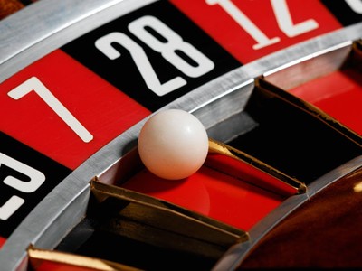 Có nên cho người Việt vào Casino chơi?
