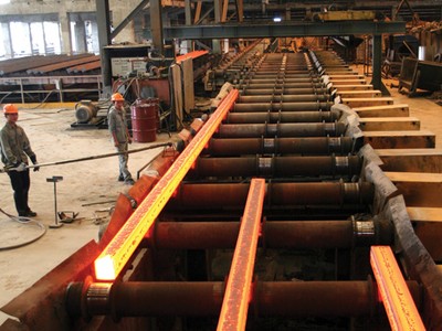 Nhiều doanh nghiệp sản xuất thép lo ngại trước việc thị phần của HPG có xu hướng tăng   