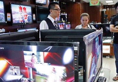 Nhiều đợt khuyến mại, giảm giá tivi, đầu thu HD được tung ra nhân dịp World Cup