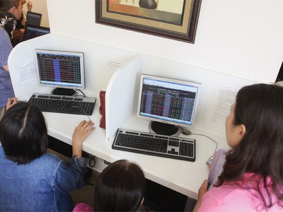 Các cá nhân được phép cho vay, chứ không được vay chứng khoán
