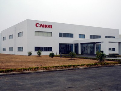 Ngày càng nhiều nhà đầu tư nước ngoài muốn đầu tư vào Việt Nam. Trong ảnh: Nhà máy của Canon Việt Nam (Khu công nghiệp Thăng Long - Hà Nội). Ảnh: Đức Thanh.