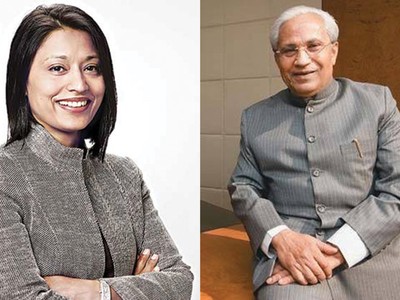 Vinita Gupta trái - Desh Bandhu Gupta phải.