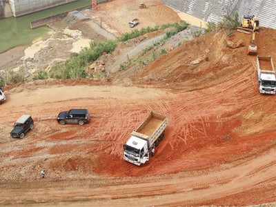 Các nguyên nhân làm chậm tiến trình cổ phần hóa đều có cùng bản chất là sự giằng co về mặt lợi ích - Ảnh: Hoài Nam