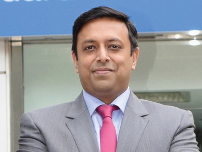 Ông Ezaz Naser Bijoy