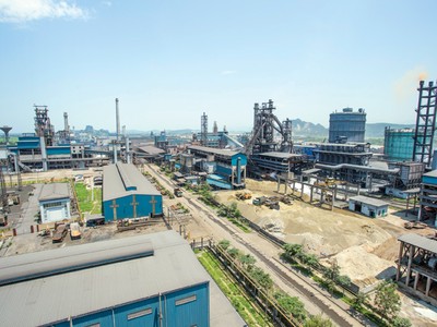 Các hạng mục chính của giai đoạn 3 gồm nhà máy luyện gang, nhà máy luyện thép, dây chuyền thiêu kết công suất 120 m2/h… 