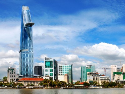Tháp tài chính Bitexco long lanh hơn một phần nhờ "phông nền" xấu!