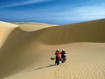 Ninh Thuận: Cơ hội vàng từ gió và cát trắng