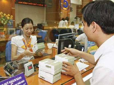 Đến 30/6/2015, các TCTD phải bán được tối thiểu 75% số nợ xấu theo chỉ tiêu được giao và đến 30/9/2015 phải bán hết 100%