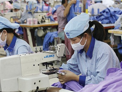 sự tham gia của các doanh nghiệp FDI sẽ gây sức ép cạnh tranh về đơn hàng xuất khẩu với các doanh nghiệp nội địa