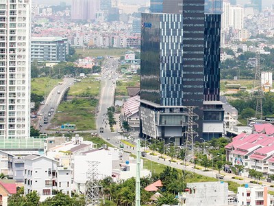 Thị trường bất động sản và nợ xấu của ngành ngân hàng vốn có mối quan hệ “ruột - thịt” như mẹ - con - Ảnh: Lê Toàn