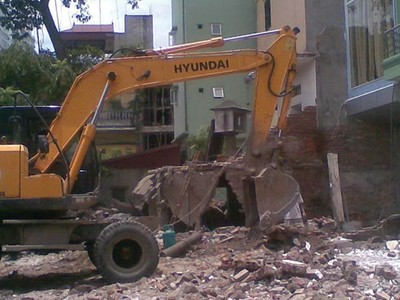 Yêu cầu hoàn thành giải phóng mặt bằng đường Văn Cao - Hồ Tây