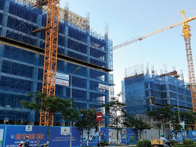 Tiểu khu Parkview Resident vốn là 3 tòa nhà H,J,K thuộc cụm CT7 trong tổ hợp The Spark Dương Nội của Tập đoàn Nam Cường từng bị đắp chiếu nhiều năm, đã được Ceninvest mua lại và tái khởi động mới đây