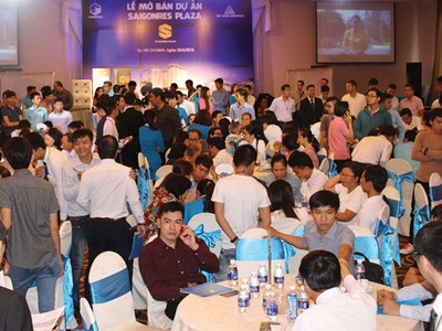 Hơn 200 căn hộ Dự án Saigonres Plaza có chủ trong ngày mở bán