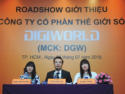 Ông Đoàn Hồng Việt tham gia buổi roadshow giới thiệu Digiworld