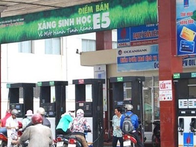 Một điểm bán xăng sinh học E5. Ảnh minh họa. Nguồn: Internet