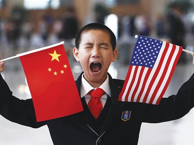 Kinh tế toàn cầu cần một nhà hấp thụ các cú sốc mới, với hy vọng đổ dồn vào Mỹ