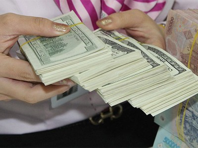 Biến động tỷ giá, đừng để “mất bò mới lo làm chuồng”!