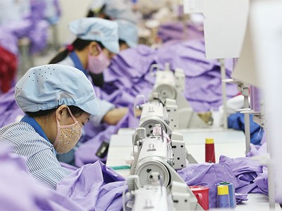 DN dệt may đang tích cực đầu tư mở rộng sản xuất để đón đầu cơ hội từ TPP và các FTA