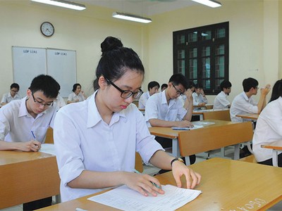 Kỳ thi tốt nghiệp trung học phổ thông “2 trong 1” gây xôn xao toàn 
xã hội