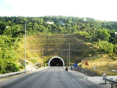 Hầm đường bộ Đèo Ngang