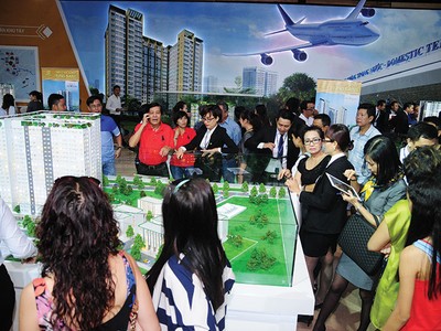 Nhiều khách hàng quan tâm đặc biệt đến các dự án tại khu Tây, điển hình là Golden Mansion bởi vị trí nằm gần công viên Gia Định và liền kề sân bay.