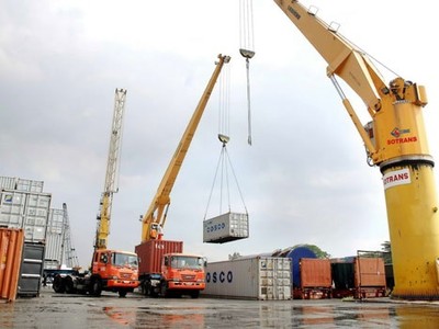 Việc giảm thu ngân sách từ thuế nhập khẩu sau khi thực hiện TPP là hệ quả chắc chắn và trực tiếp