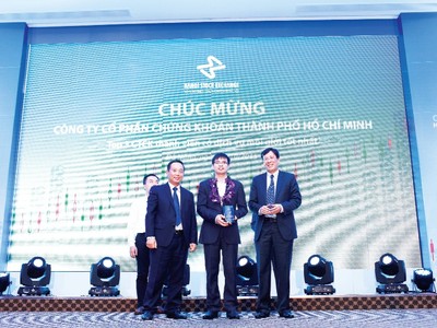 HSC được vinh danh TOP 3 công ty có dịch vụ môi giới chứng khoán tốt nhất