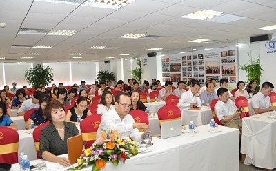 Các doanh nghiệp thành viên Vinatex tìm hiểu các nội dung liên quan đến dệt may trong Hiệp định TPP.