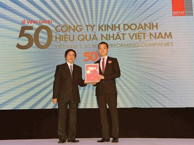 Năm 2015, HHS được vinh danh là một trong 50 công ty kinh doanh hiệu quả nhất Việt Nam