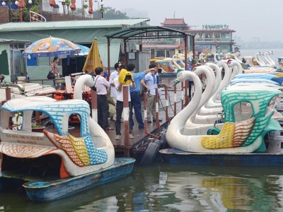 Kiểm tra, xem xét, xử lý việc di dời Bến Thủy Hồ Tây