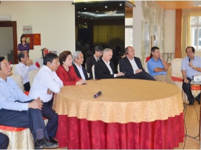 Các đại biểu dự buổi làm việc